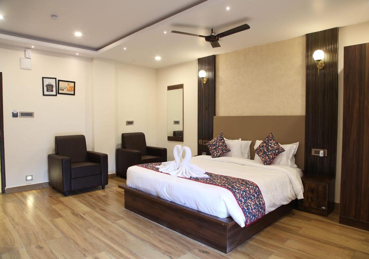 Dakshin Suites Srikakulam Zewnętrze zdjęcie